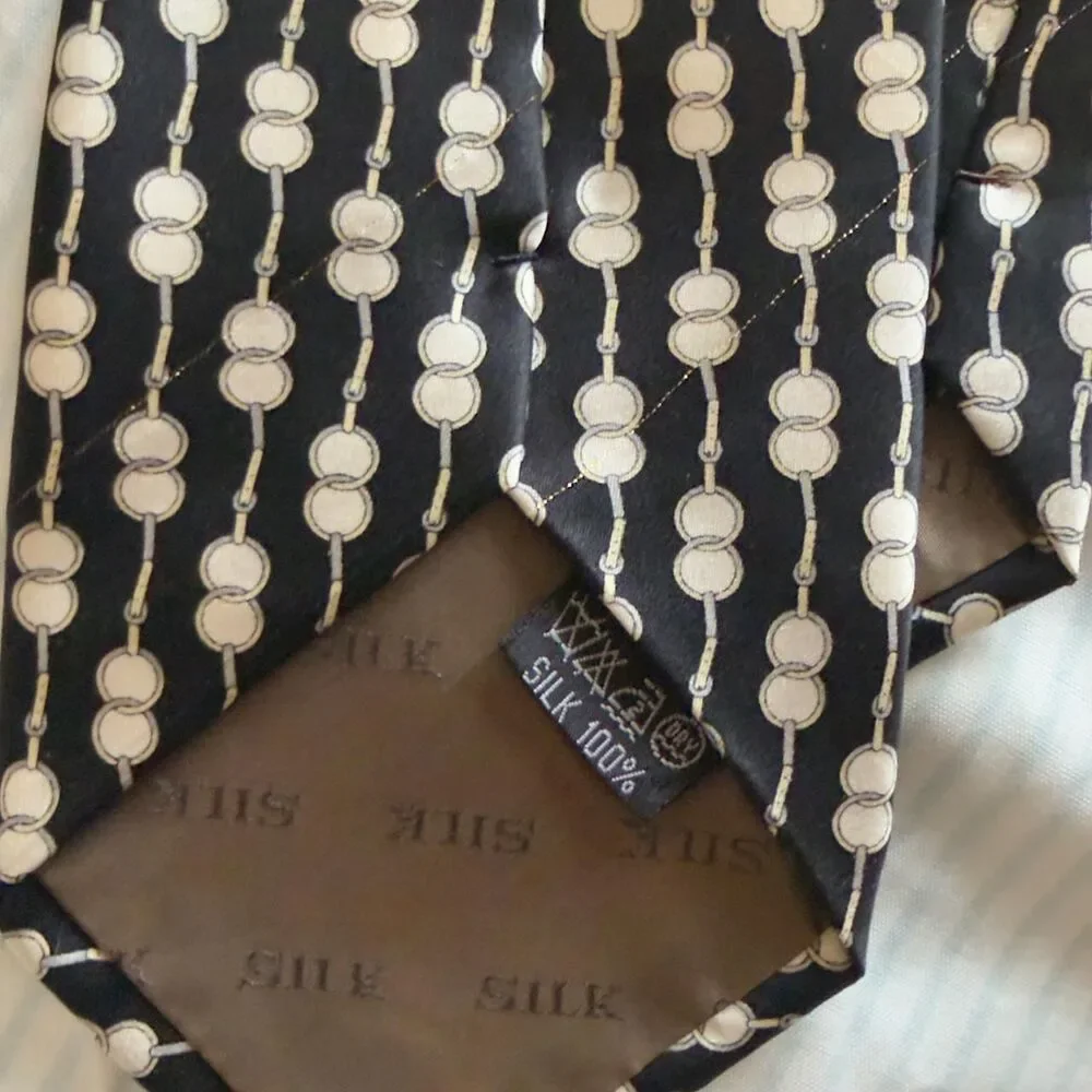 Source Unknown como house